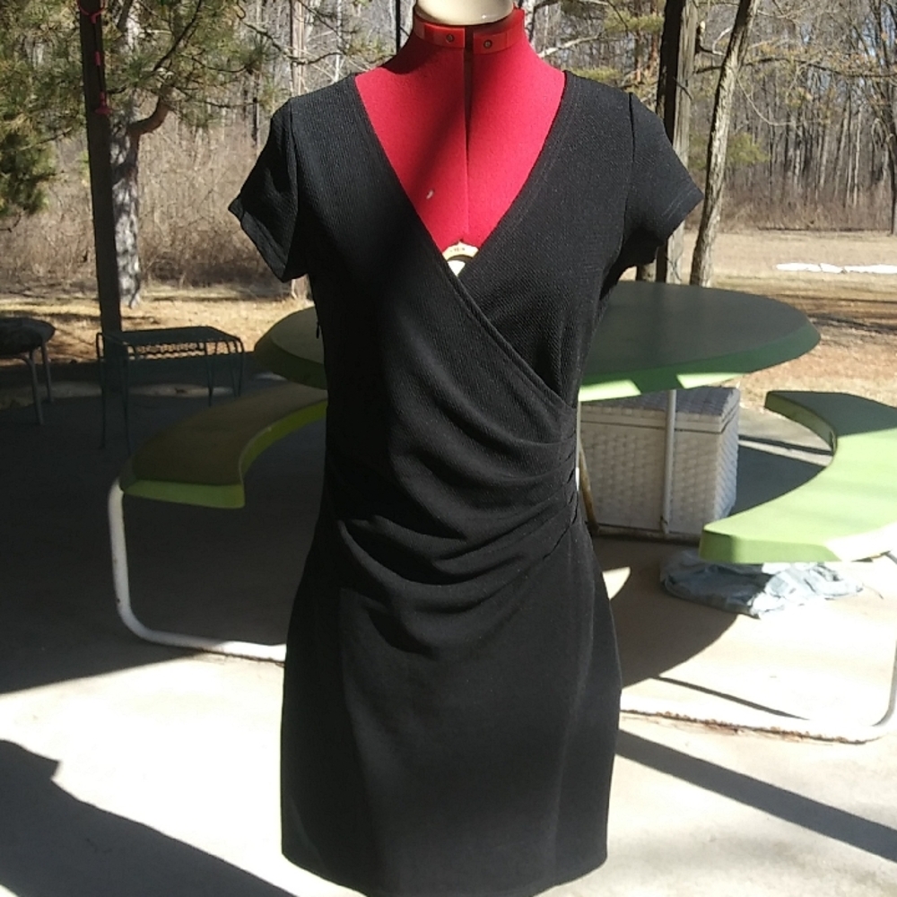 Superstition Ruched Stretch Vintage LBD  S/M Short Sleeve Dress